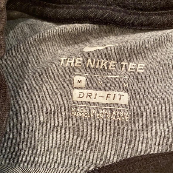 Nike dri-fit shirt—M - Picture 4 of 7